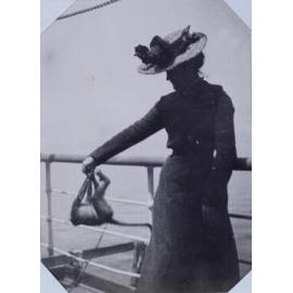 A woman with a monkey, 2