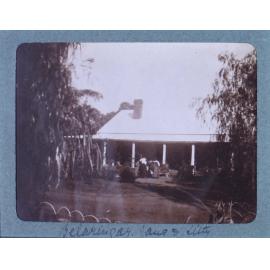 Belaringar, Kitty and Jane