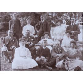 Unidentified group of men and women