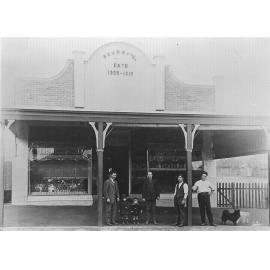 The White Rose Café, Uralla, about 1923