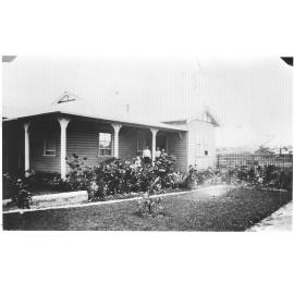 Joe and Ida Joseph’s home, 112 Grey Street, Glen Innes, 1935