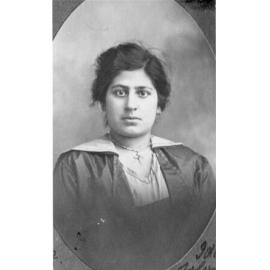 Ida Solomon, 1918