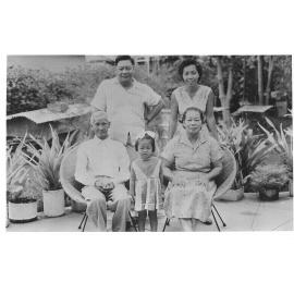 Chan family group photo, 1958