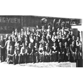 Hong Yuen staff, Inverell, 1936