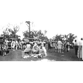 Hong Yuen picnic, 1920s