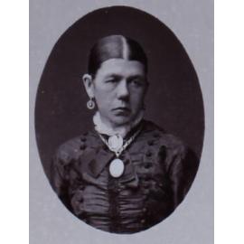 A carte-de-visite of an unidentified woman