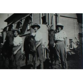 NEUC Students with horses, 1942