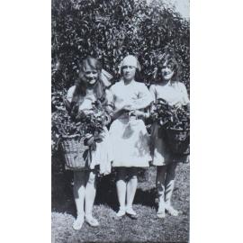 Neva Kimpton, Flo Blanche and Edna Cosgrove in costume