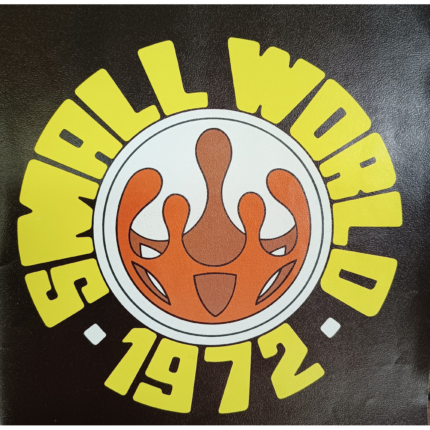 Small world : magazine of the Overseas Students' Association of University of New England.