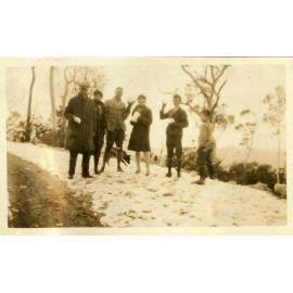 Kingsford Smith Album, Snow Scene