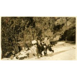 Kingsford Smith Album, Snow Scene