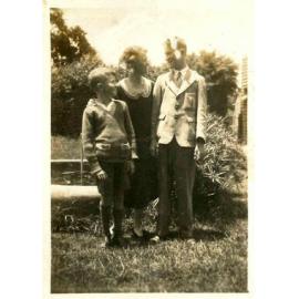 Kingsford Smith Album, Three by a Pond