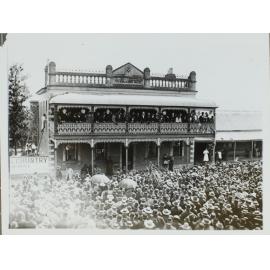 Sir George Reid addressing crowd, Lismore