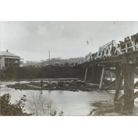 Leycester Creek Bridge (built 1885) and Junction Hotel, Lismore: