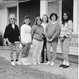 Lyn Riley Mundine with students, 1992