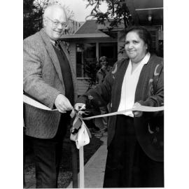 Oorala Centre Opening, Prof C. Hawkins and Mrs Diane Roberts, 1992
