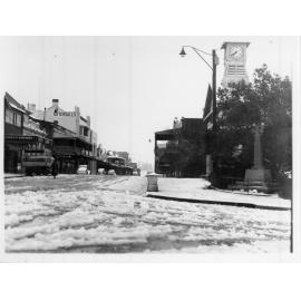 Snow, St Peter's from Dangar St, Armidale