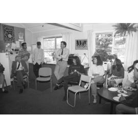 Robert Tickner, Linda Bedford, and students, Oorala Centre, 1994