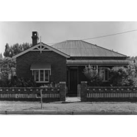 Exterior view of 201 Rusden Street, Armidale