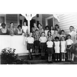 Hans and Florence Faase with his newly adopted 'Coventry' family in 1968