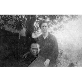 Two unidentified women, possibly mother and daughter (Beckingham family)
