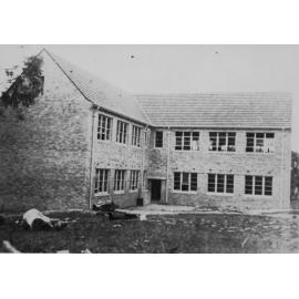 Booth Block at New England University College, 1938