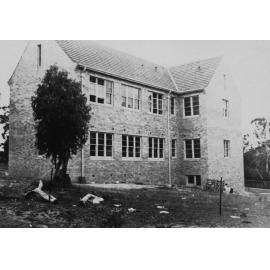 Booth Block at New England University College, 1938