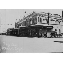 Peace Day Procession, Beardy Street, Armidale, 1919