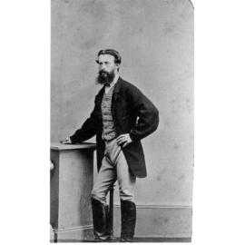 [Robert Scholes]