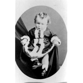 Small child, Scholes family