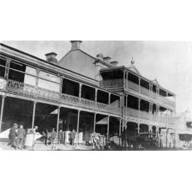 Tattersall's Hotel in Beardy Street, June 1924