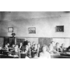 Upper Division inside Cascade Public School, 1941