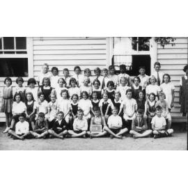 Third class group, Miss Fraser, at an Inverell School , 1937