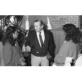 Dr Bruce Cole with [unidentified students], Oorala Opening Ceremony, 1986