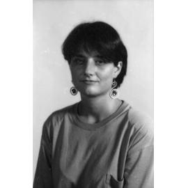 Kate Own, G.S.B.A., UNE, 1994