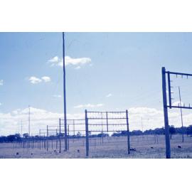 [Antennas, UNE?]