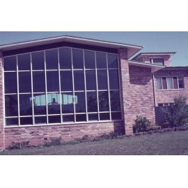 External view of the dining room window at Wright College, UNE