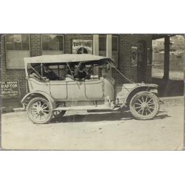 Motor Car outside Hotel