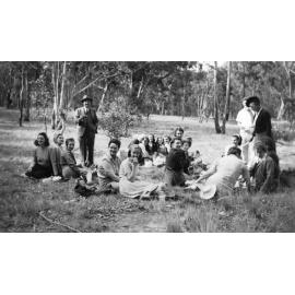 Armidale Teachers' College, picnic group above Wollomombi Gorge, October 1946