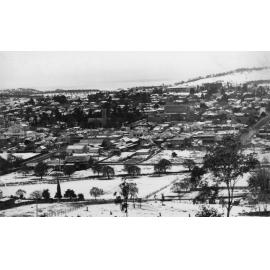 View of Armidale from North Hill, under five inches of snow, 7 September 1946