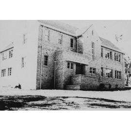 Booth Block at New England University College, 1938