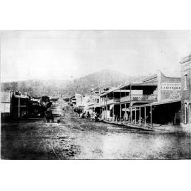 Tamworth, Brisbane Street from Lower Street (now called Kable Avenue), 1901