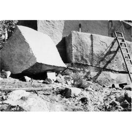 Arnold's Granite Quarry, Uralla, 1942