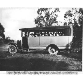 Saumarez Ponds first school bus, 1928