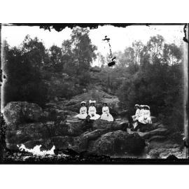 Hillgrove picnic scene, c.1905