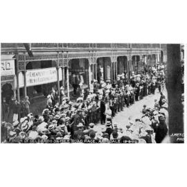 Finish of Geldard's 31/4 mile road race, Armidale