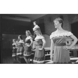 UNE Drama Production, 'Oh What a Lovely War', 1985