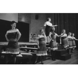 UNE Drama Production, 'Oh What a Lovely War', 1985