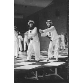 UNE Drama Production, 'Oh What a Lovely War', 1985