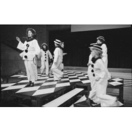 UNE Drama Production, 'Oh What a Lovely War', 1985